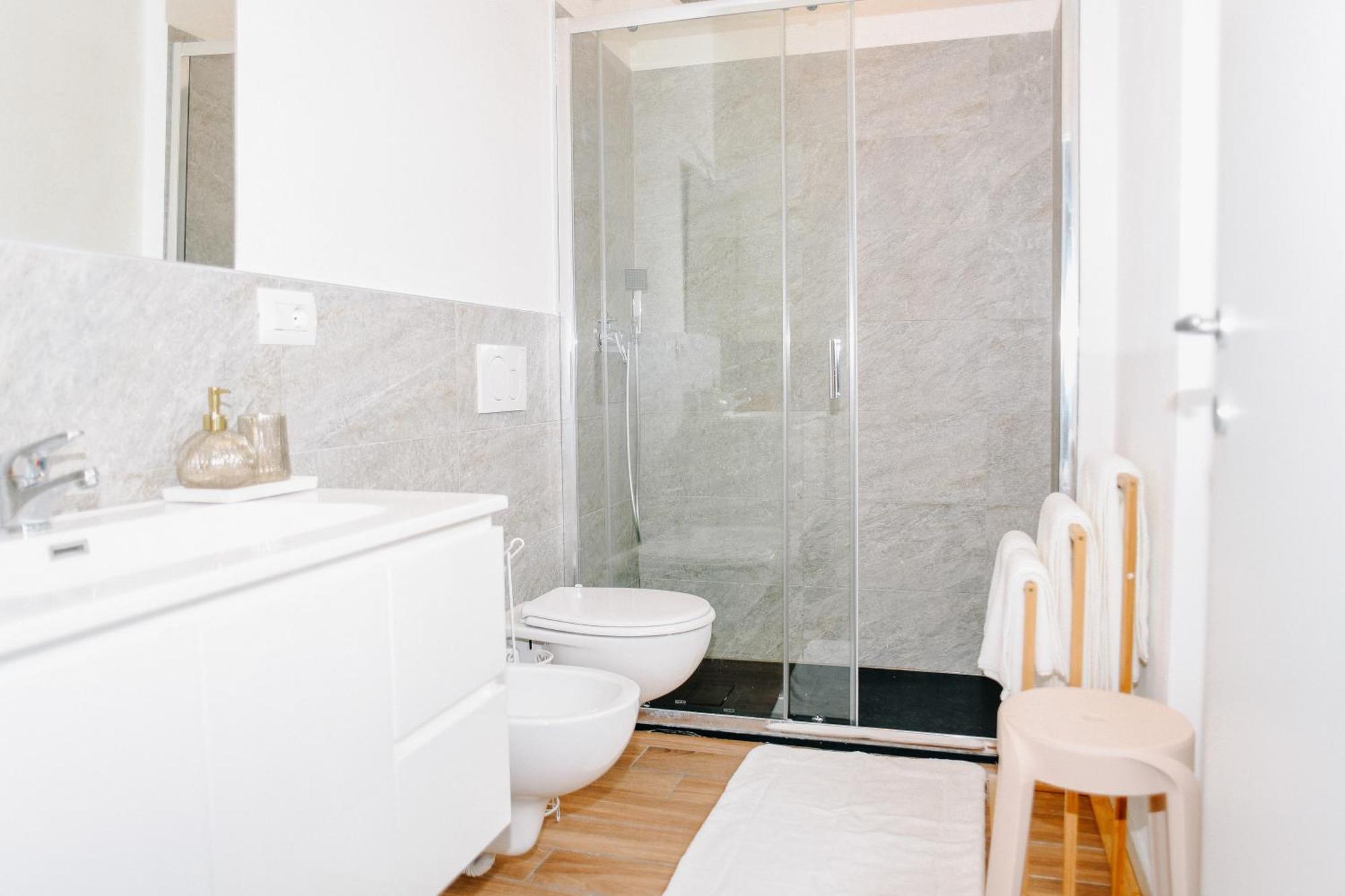 Lora Rose Suite ,Free Parking, Self Check In,2 Côme Extérieur photo